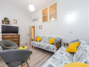 Old Town Finest - Two-Bedroom Apartment 4 2 Adults - Lucarica 4 Street First floor